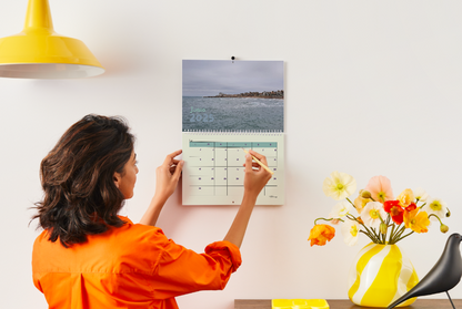 Calendario con paisajes 2025